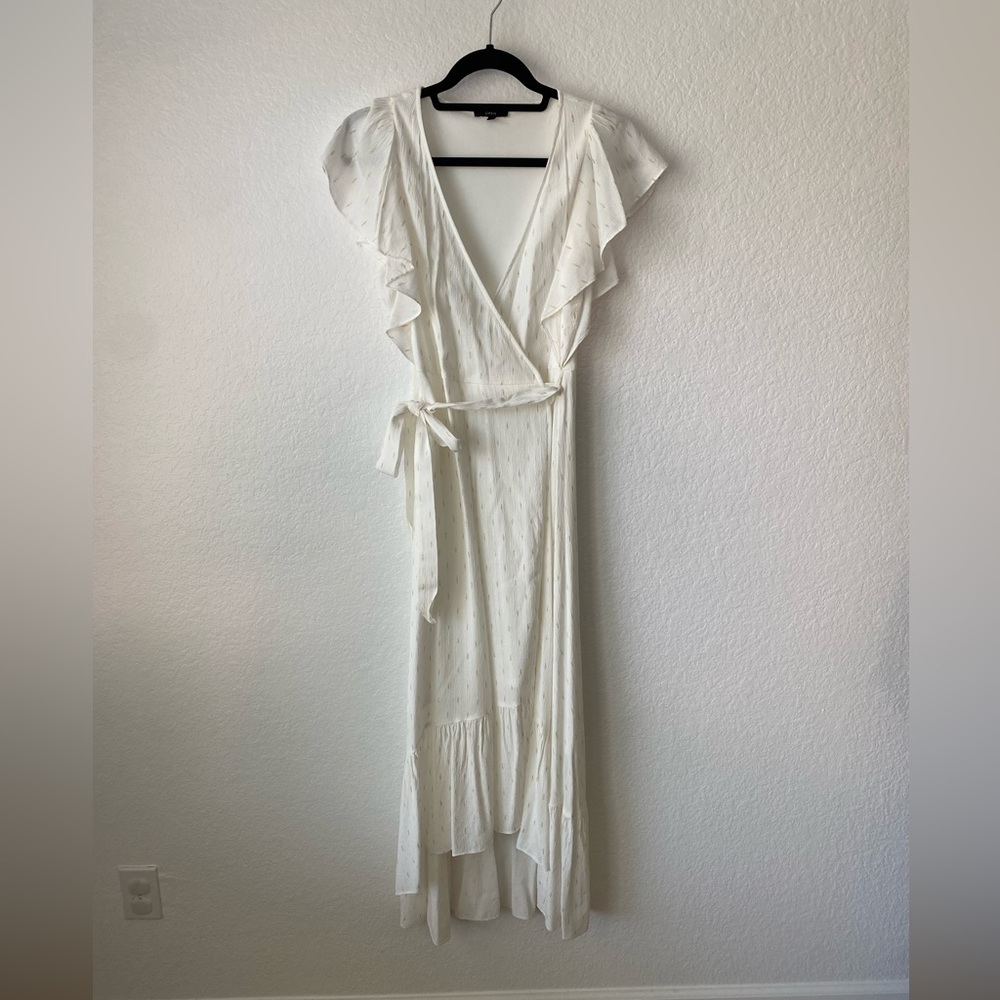 Gorgeous Drew white & gold shimmer wrap dress. Never worn & in great condition.